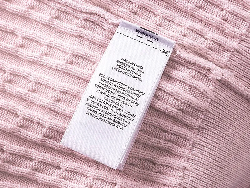 Style number: 2501 P200 Polo Ralph Lauren sweater Pony embroidered cable style single-breasted long-sleeved knit Color: White Pink Black Navy Gray Size: S (90-100) m (110-120) L (130-140) xL (150-160)